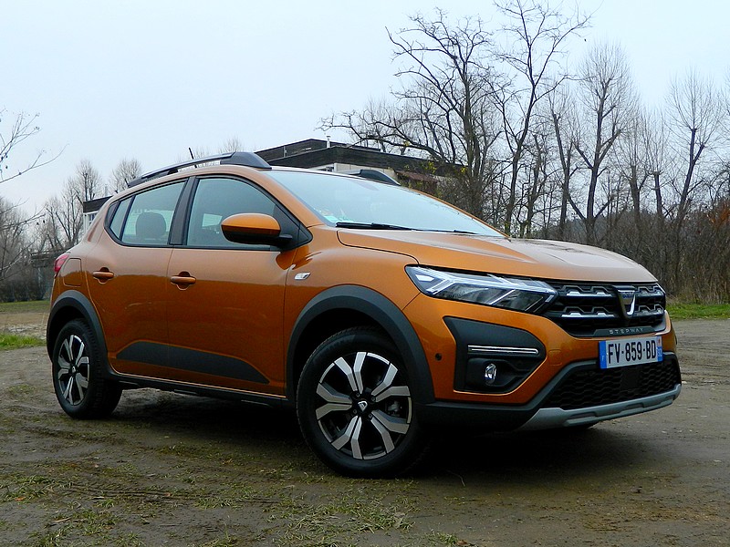 Dacia Sandero Stepway nejlépe uchovává hodnotu